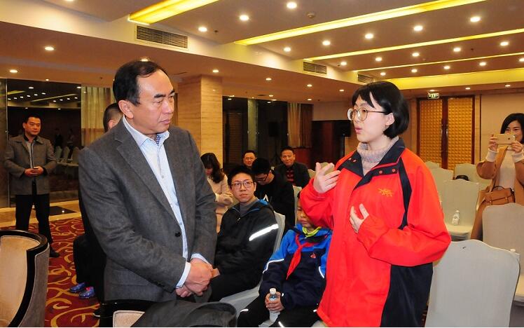德阳市第十三届青少年科技创新市长奖举行