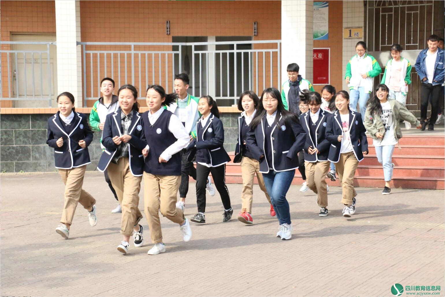 QQ截图20180330101201.jpg