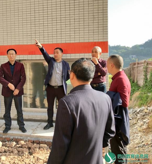 图为实地考察现场.jpg