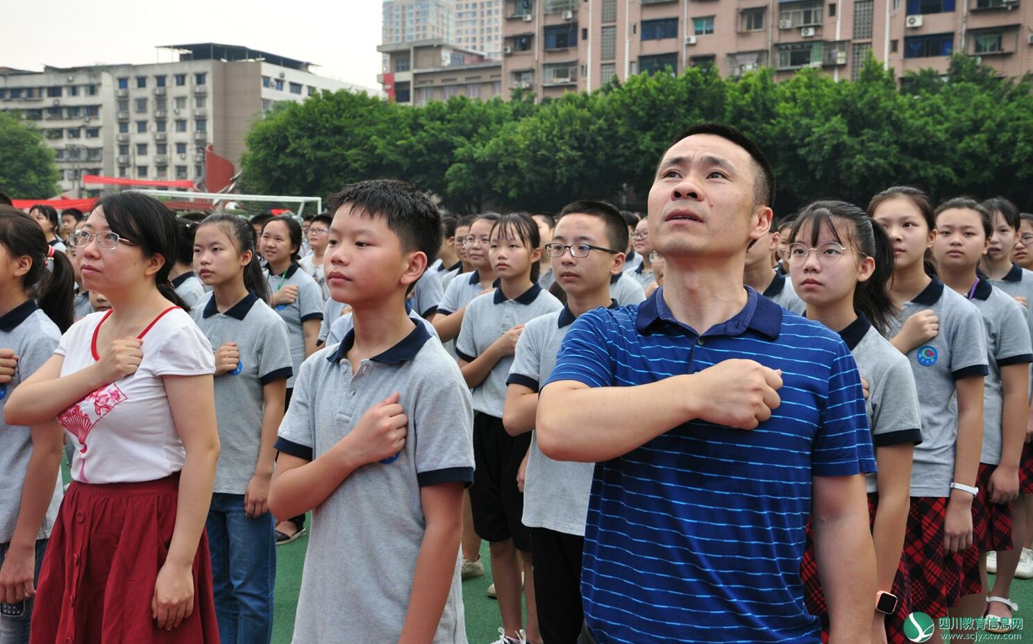 遂宁中学校本部举行2018年下学期开学典礼