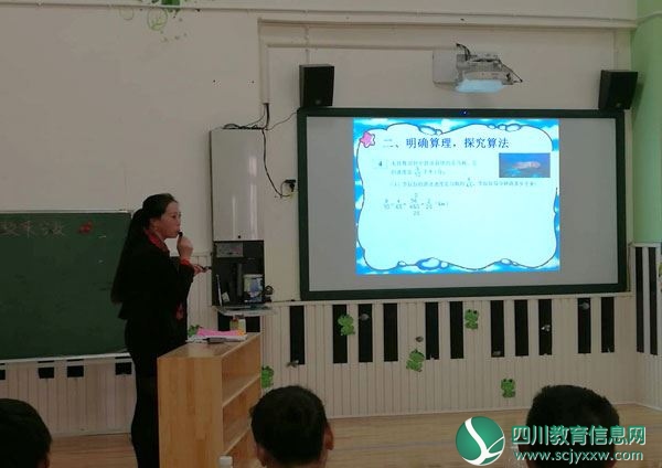 川兴镇小学派出优秀教师参加川兴区教师说课复赛
