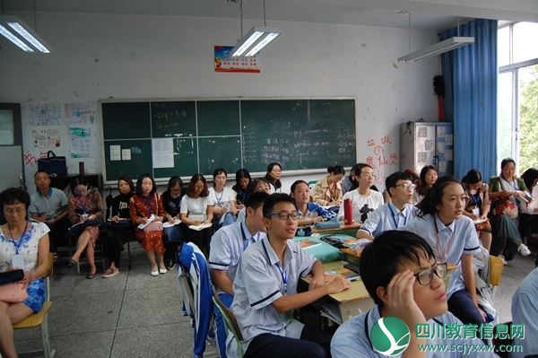2认真学习.JPG