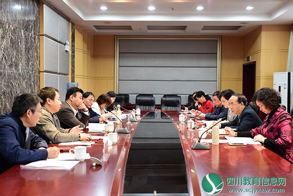 四川省教育考试院党委委员、工会主席王强一行到内江师范学院检查教师资格面试考点情况