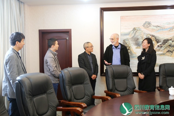 美中友好志愿者中国区总领队Steve先生一行到访内江师范学院