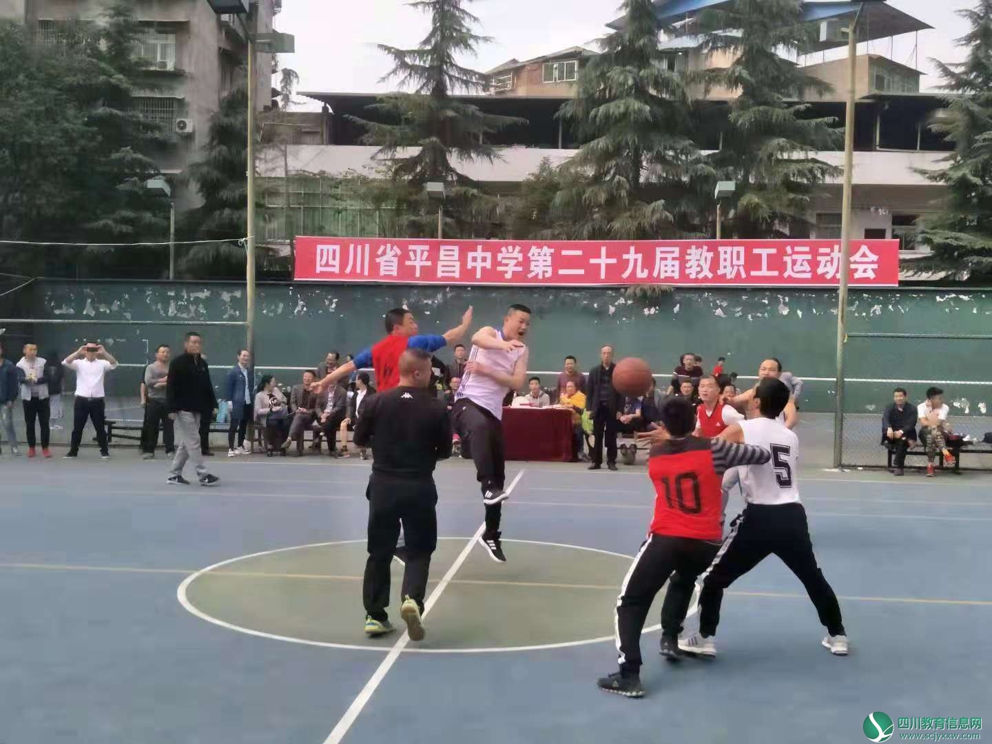 篮球比赛.jpg