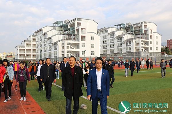 181106第五期党员培训 (15).JPG