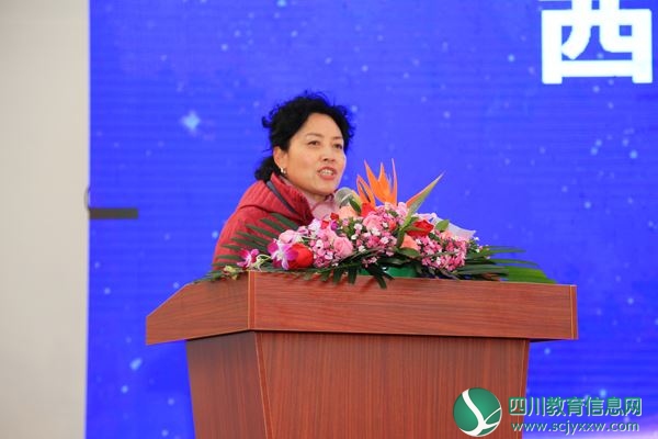 西昌市政府副市长杨收作发言.JPG