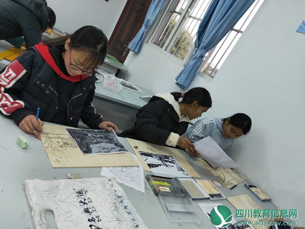 安居区聚贤初中：让特色教育点亮校园