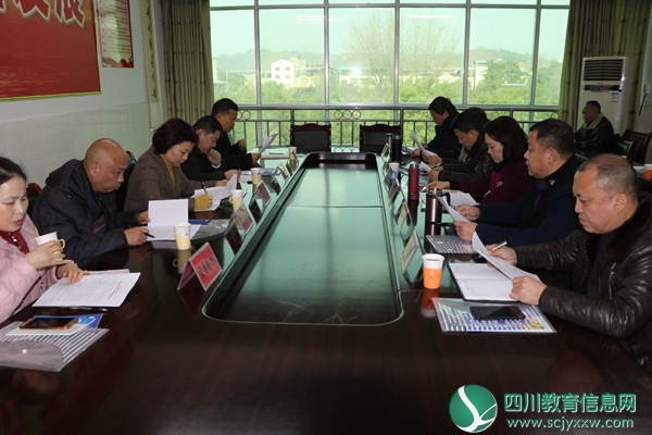 座谈会现场 (2).jpg