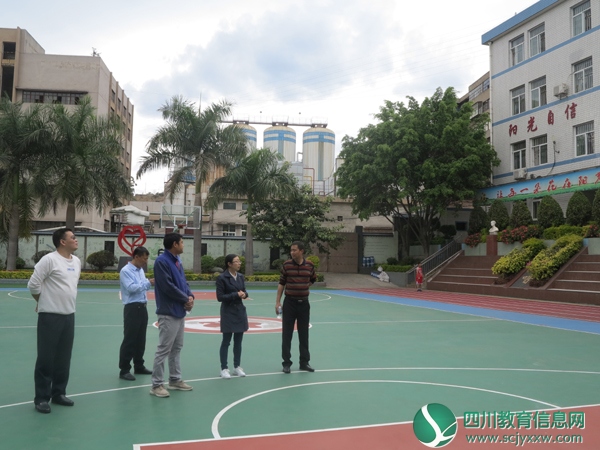 市教育和体育局领导到市特校调研开学工作