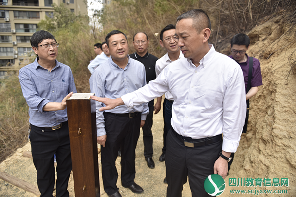 王波市长实地调研攀枝花国家登山健身步道第一期建设和家政服务培训