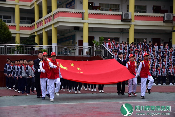 三江小学校开展“我和我的祖国”快闪系列 主题活动