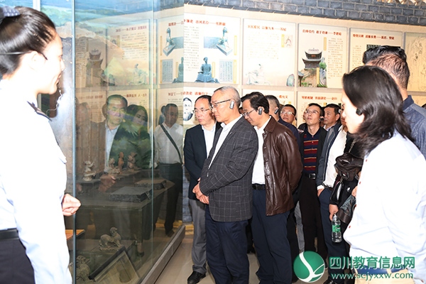 内江师范学院组织领导干部赴四川省法纪教育基地 开展警示教育