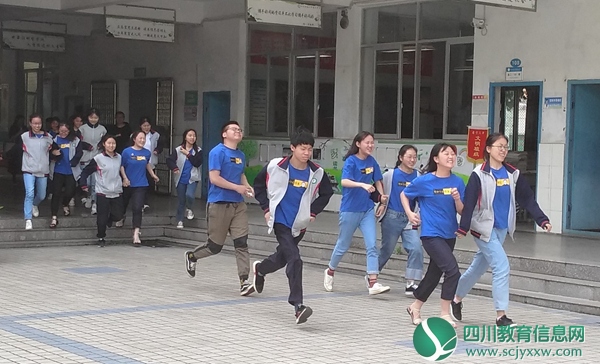 教学区域撤离演练.jpg