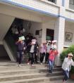 横山初中：开展5.12防灾应急疏散演练