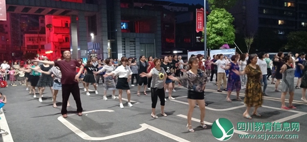 申如全老师领舞  IMG20190516200939.jpg