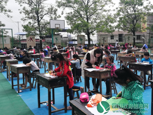 金甲小学：弘扬剪纸艺术 秉承传统文化