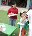 白马镇卫生院医务人员来到白马幼儿园开展健康检查