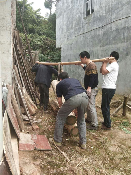 平昌县青云小学：深入天城村开展新一轮“大走访、大排查、大整改”工作