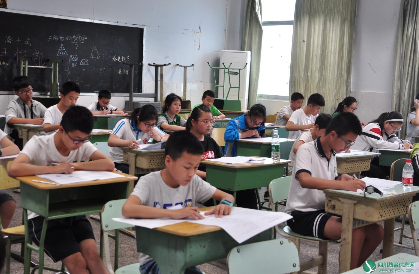 遂宁市今日举行中学生第二届防震减灾知识大赛预赛