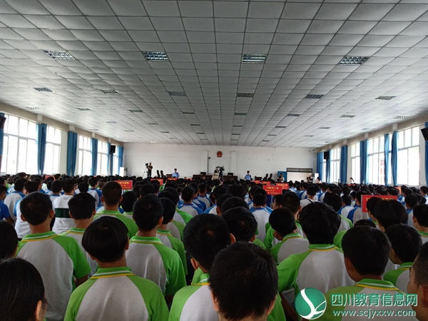 庭审即将开始  微信图片_20190610155741.jpg