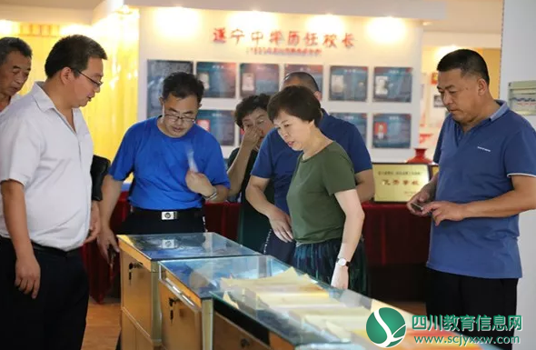 甘肃天水教育同仁到遂宁中学参观交流