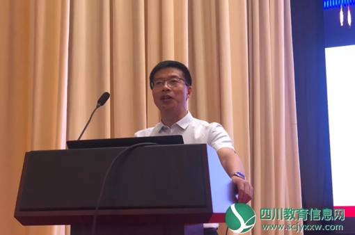 内江广播电视大学校长刘毅在全国社区教育工作推进会上作经验交流