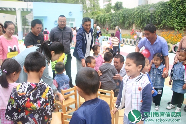 汶川县雁门小学附属幼儿园开展2019年学前教育宣传月活动