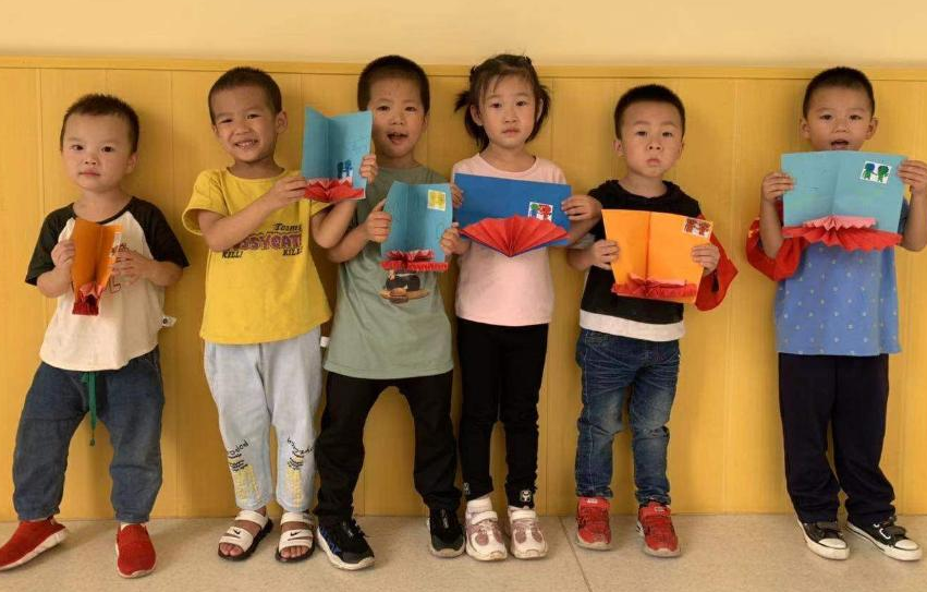传承美德  爱在重阳——物流港瑰宝明珠幼儿园2019年重阳节主题活动