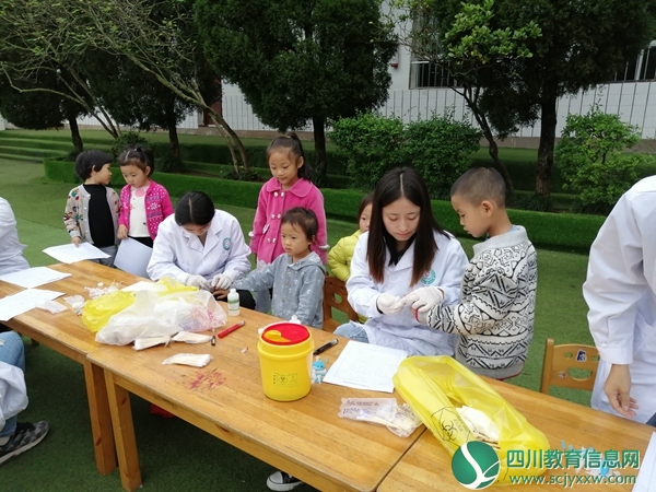 兴旺明德小学2019秋幼儿常规体检2.jpg