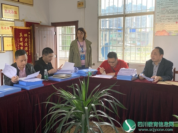 琼江路幼儿园迎接遂宁市校园安全交叉检查组指导安全工作