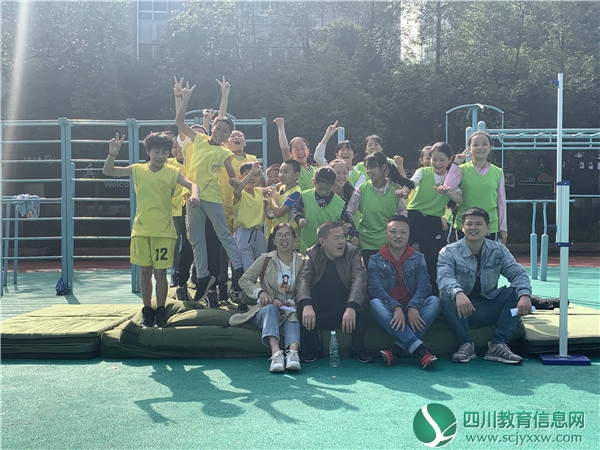 广安武胜县清平镇小学参加片区田径运动会