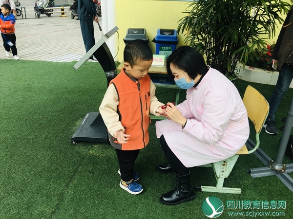 江油市东方红幼儿园开展疾病防控和食品安全工作