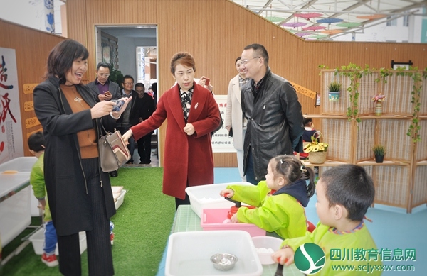副局长唐波护送理县机关幼儿园教师来北幼开展跟岗学习
