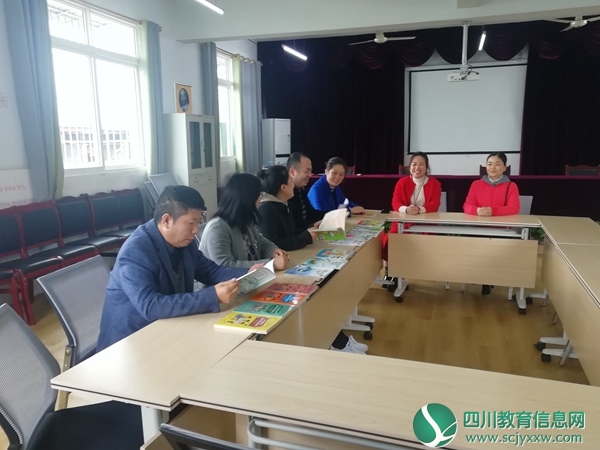 市区科协领导到该园慰问代晓琴老师