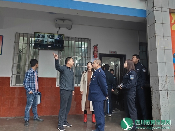 马边多部门联合开展食品安全整治