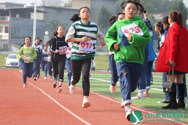 甘棠初级中学举行 2019年冬季田径运动会