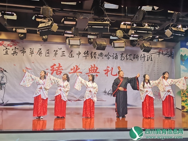 汇报演出.jpg