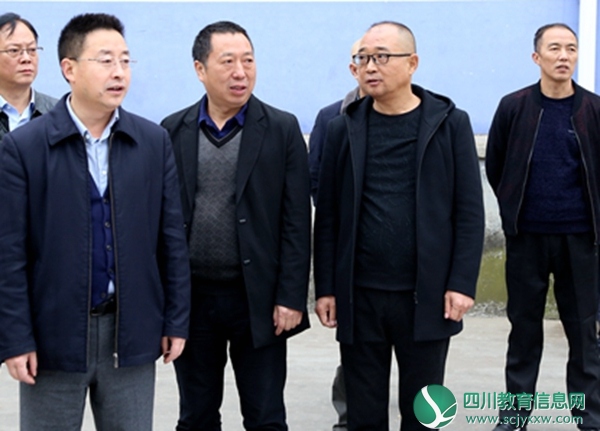 广元市旺苍县委副书记、县长余飞宇深入东河镇四川五峰省粮食储备库、嘉川镇太平村、柳溪乡狮坪村调研指导当前重点工作