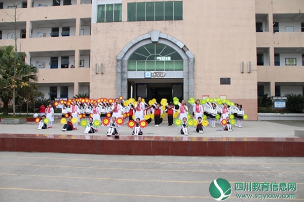 安居明德学校“至善教育”接受区教体局特色学校评估验收