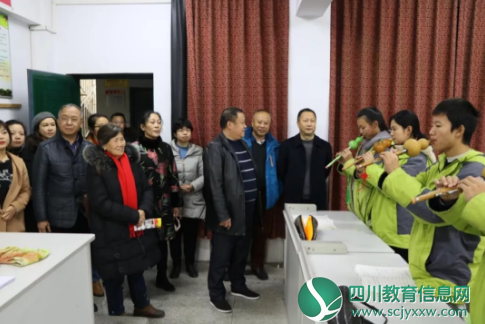 民革遂宁市委奉友良一行调研遂宁六中课后服务工作