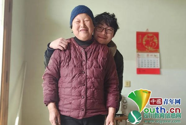 为家人织一件“妇女节礼物”！高校教师为学生布置暖心作业