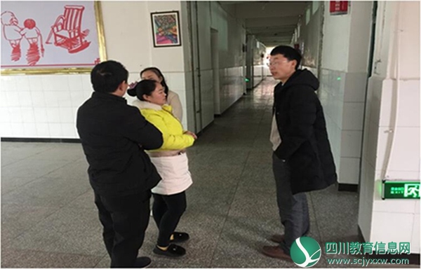 '大走访.jpg