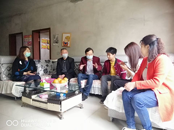 江油市华丰初中开展关爱特殊学生家访活动