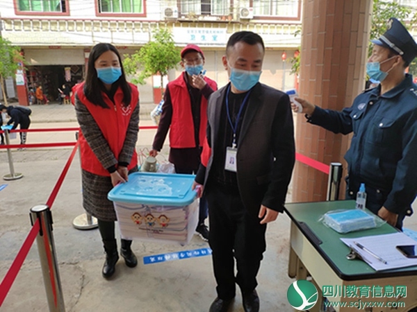 聚贤初中多措并举抓好初三开学疫情防控工作
