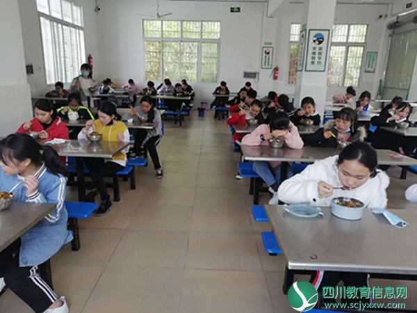 二道中学开展初三年级开学准备