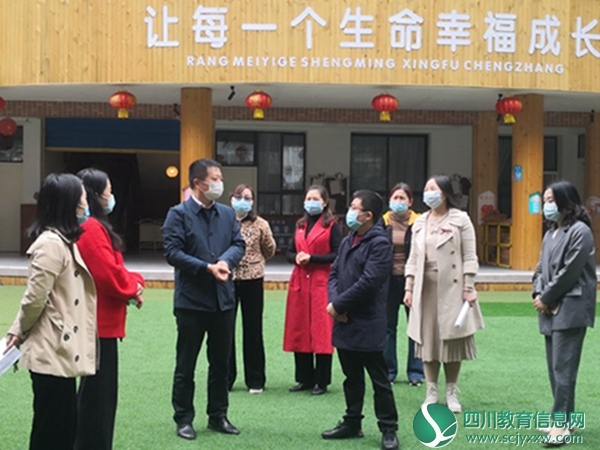 春华终将灿 雾尽风会暖 ---刘冰万调研指导顺城街幼儿园安全及开学工作