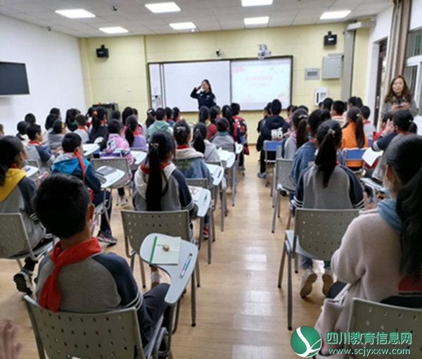 汶川县三江小学校：警校共育创和谐