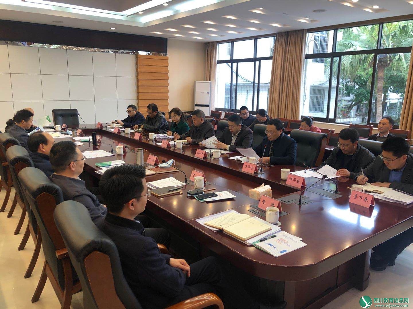 内江职业技术学院党委书记任孝勇带队赴威远县洽谈校地合作