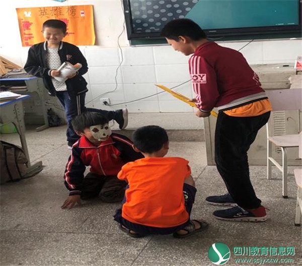 广安武胜县黄石小学校：语文课，我们的舞台